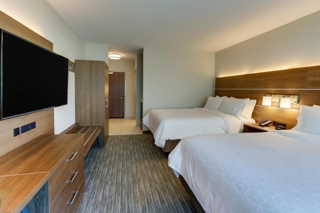 Express & - - Civic Center Hotel Roanoke