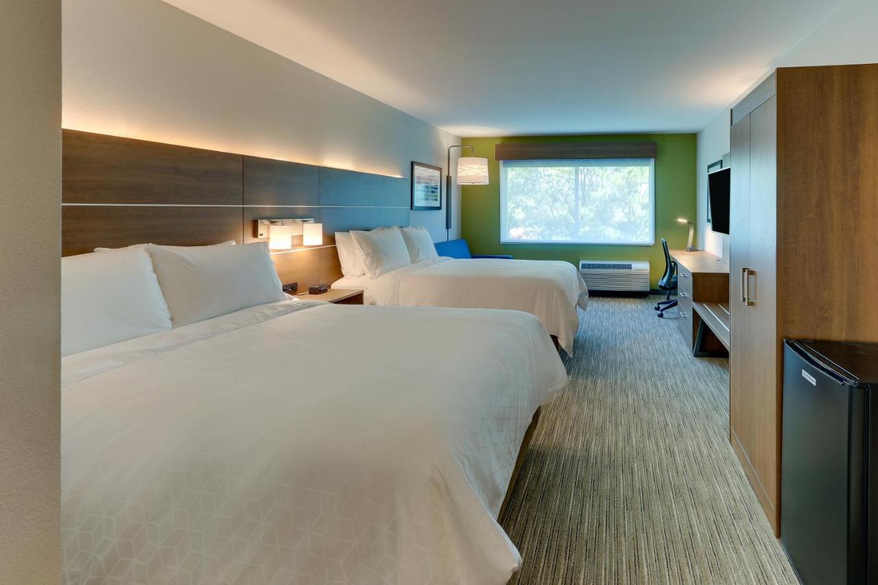 Express & - - Civic Center 3* Roanoke