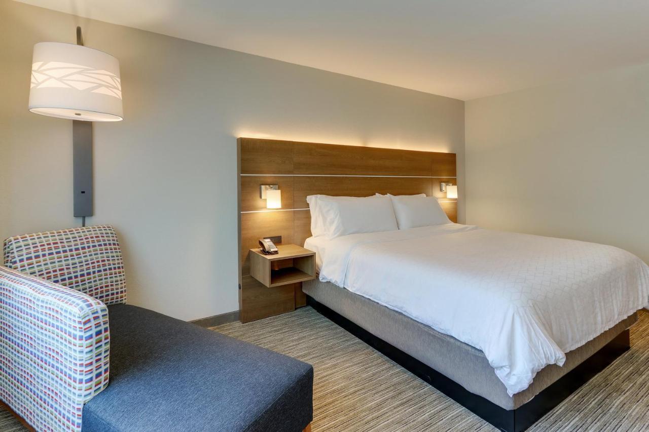Express & - - Civic Center Hotel Roanoke