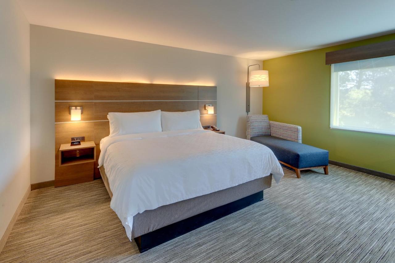 Hotel Express & - - Civic Center